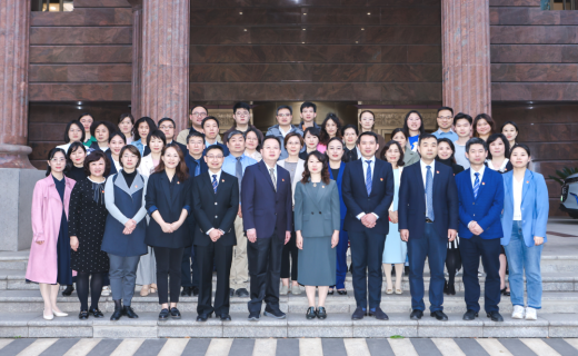 勇担新使命，开启新征程！医院召开中层干部聘任大会